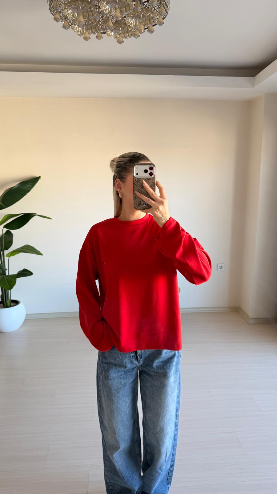 Oversize Uzun Kollu Tişört – Kırmızı