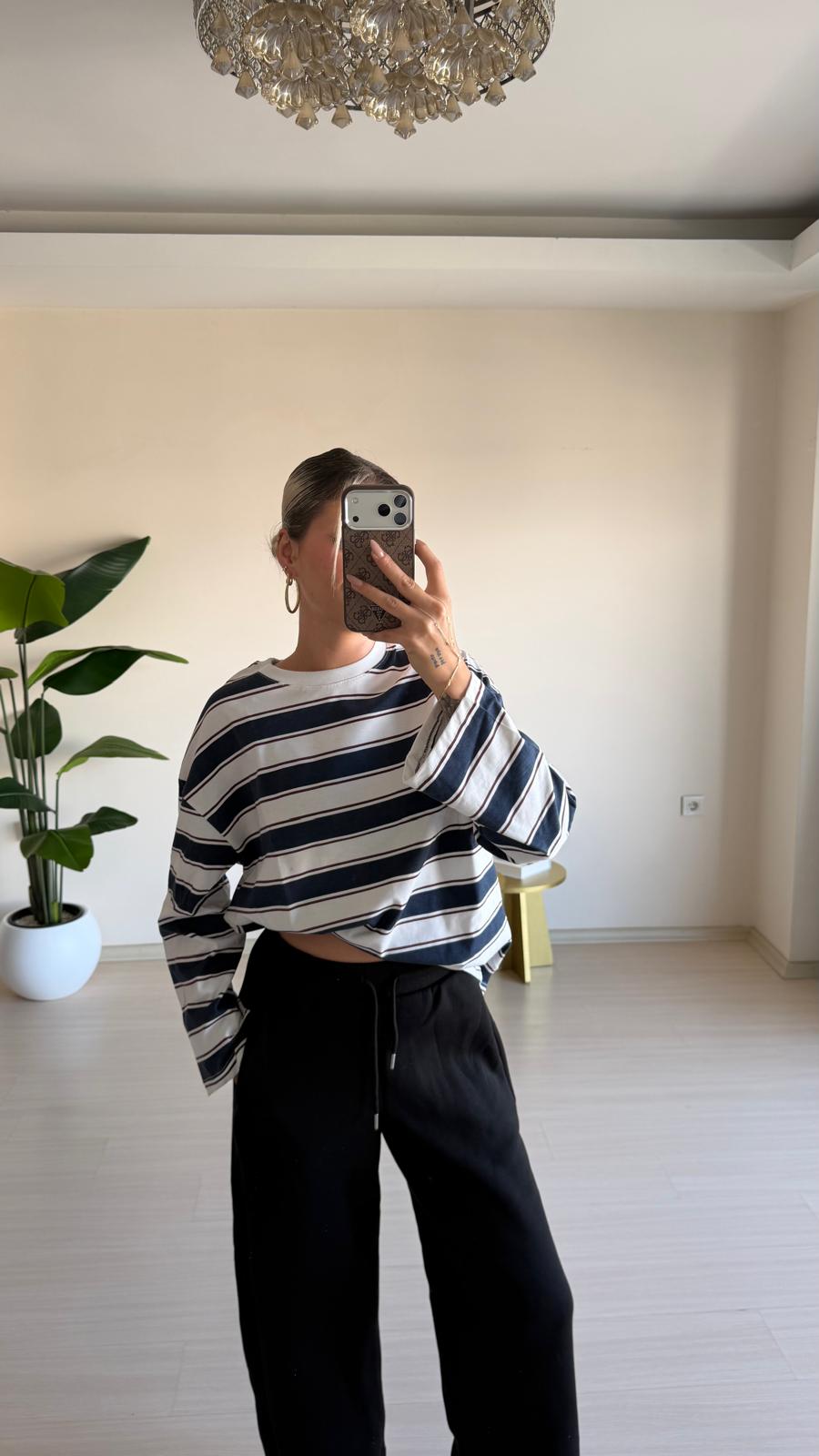 Çizgili Oversize Uzun Kollu Tişört – Lacivert